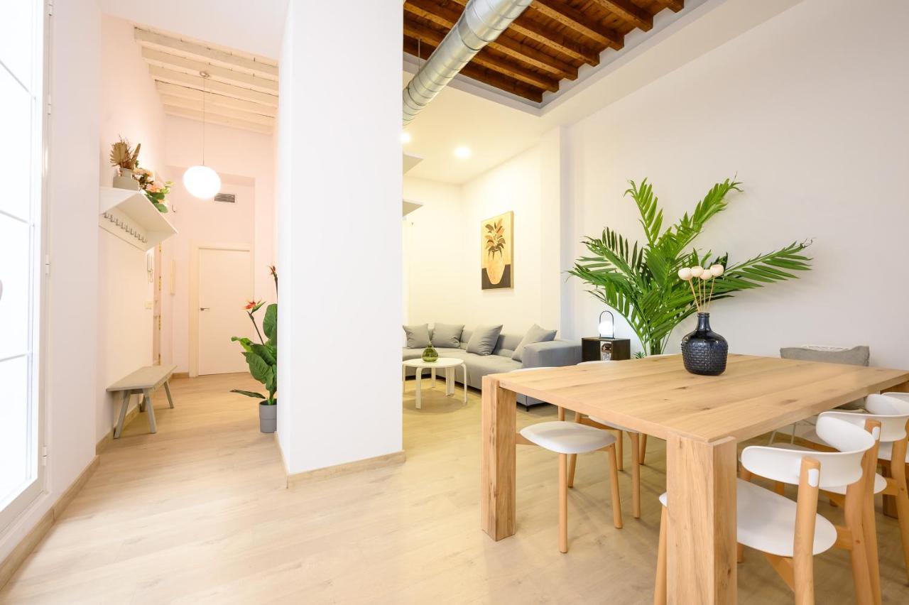 Modern 3 Bedroom, City Center With Patio & High Ceilings By 10Tosea Malaga Bagian luar foto