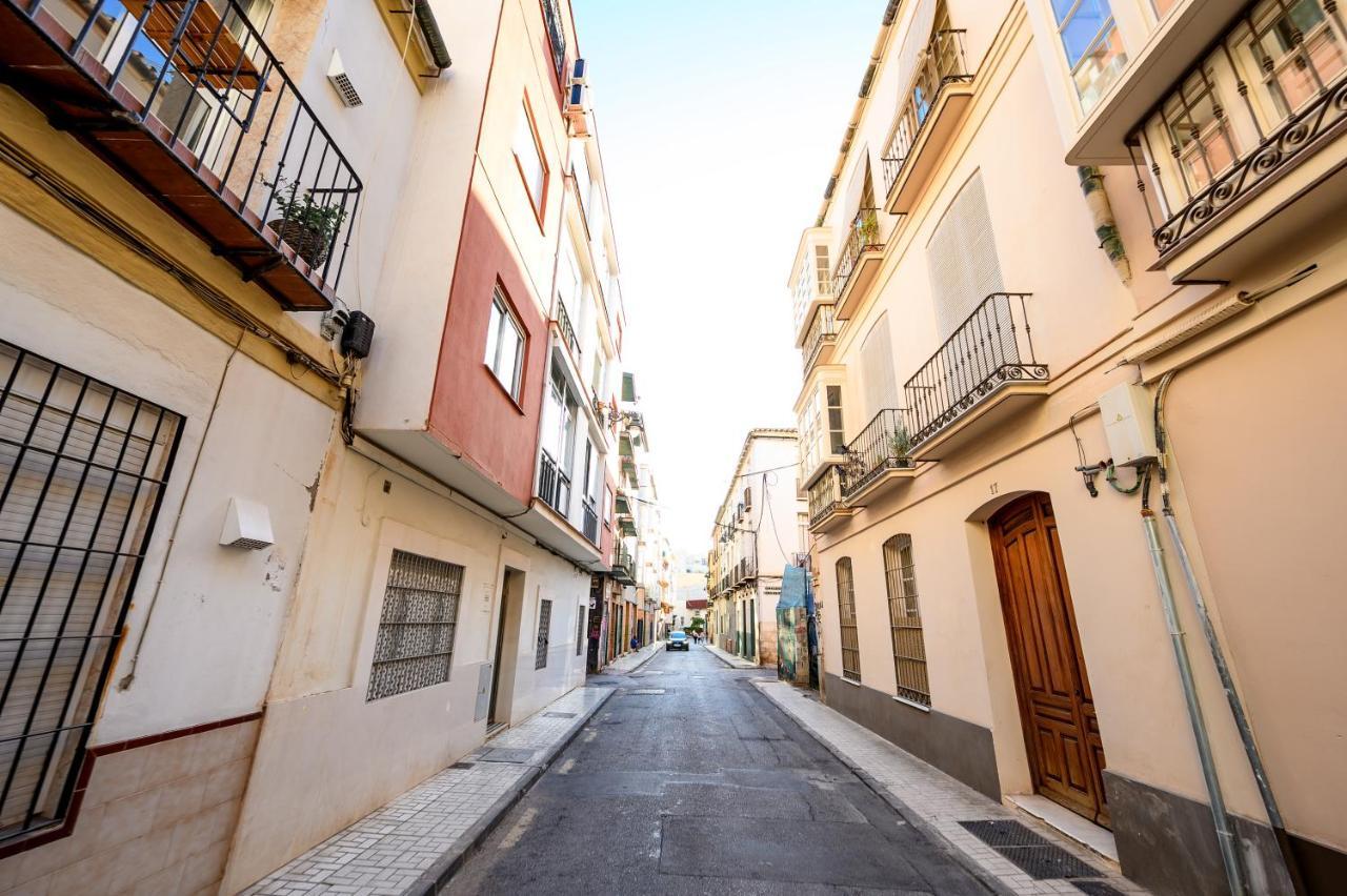 Modern 3 Bedroom, City Center With Patio & High Ceilings By 10Tosea Malaga Bagian luar foto